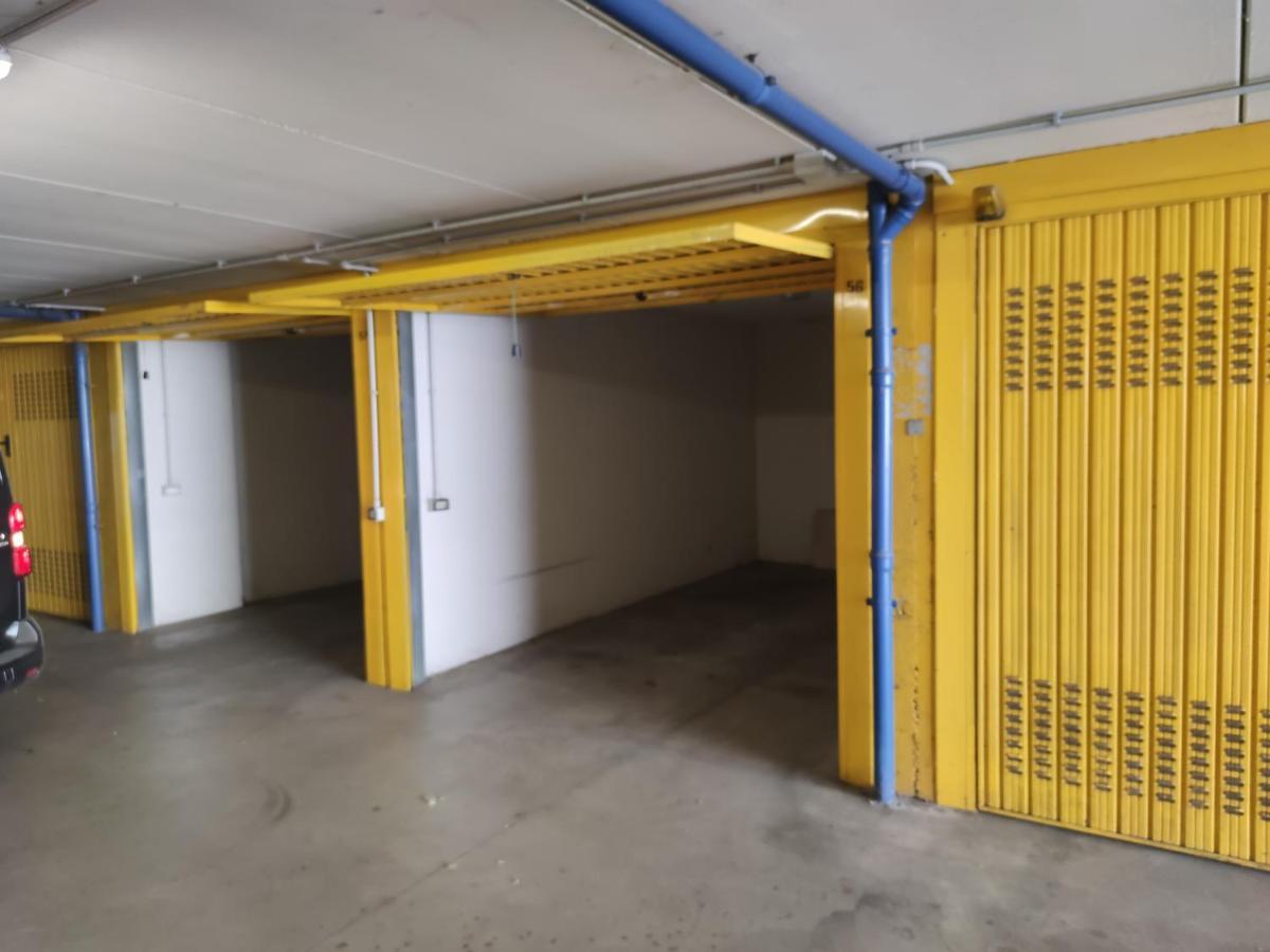 Appartamento Emmerosa, Centro Citta, Parcheggio Verona Bagian luar foto