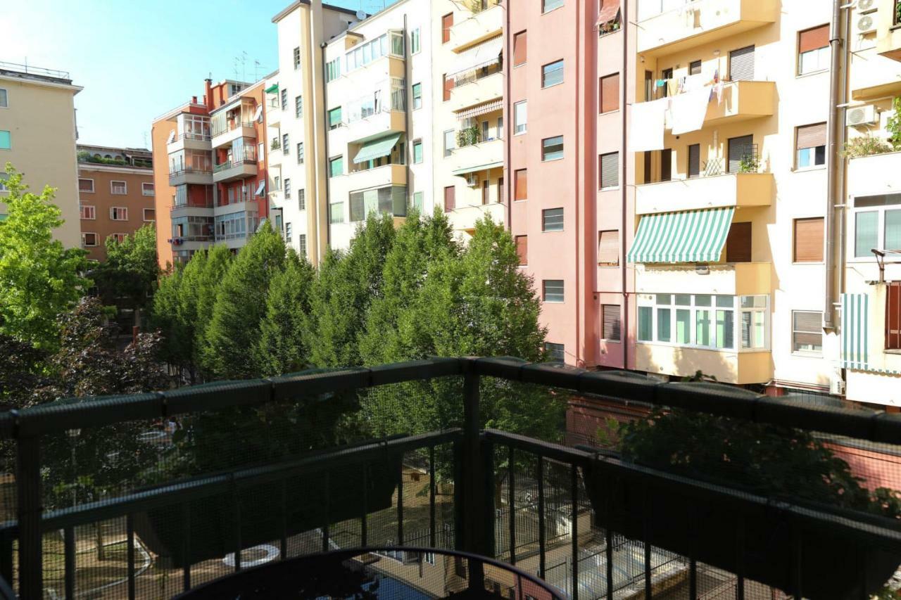 Appartamento Emmerosa, Centro Citta, Parcheggio Verona Bagian luar foto